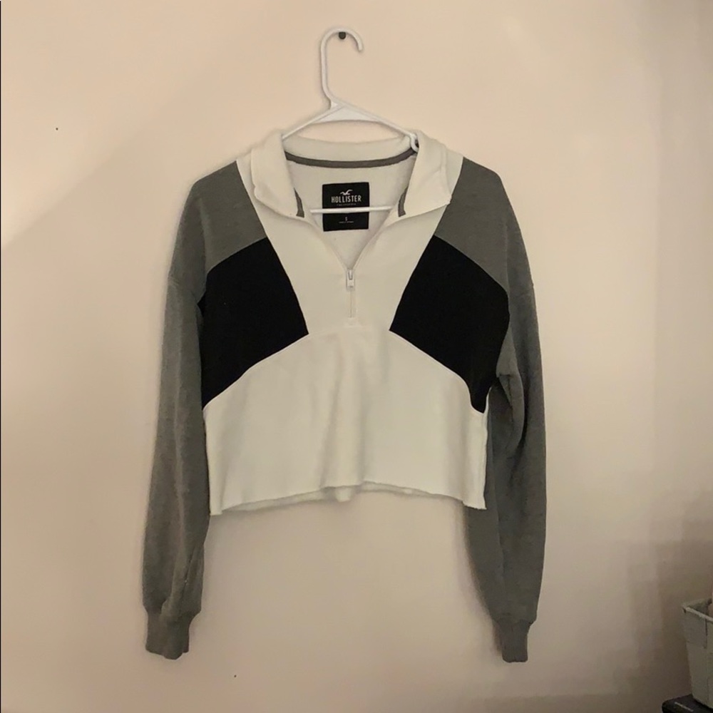 1/2 Zip Up Hollister Sweatshirt